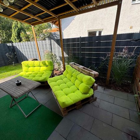 Neubau, Moderne Haushaelfte In Hamburg Apartment Bagian luar foto