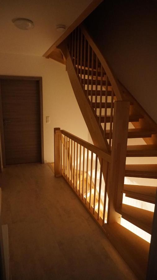 Neubau, Moderne Haushaelfte In Hamburg Apartment Bagian luar foto